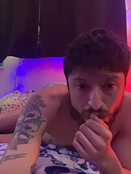 psil0cyb0rg online show from April 25, 2026, 8:39 pm