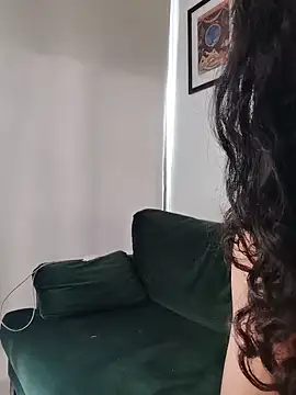 Redfloweer1 online show from March 11, 2025, 1:23 pm