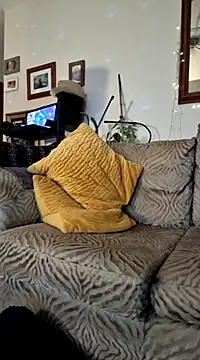 bibananaman online show from February 16, 2025, 4:31 am