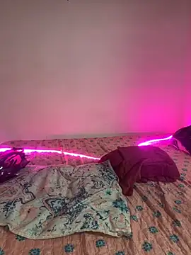 aliensexy online show from November 23, 2025, 9:03 pm