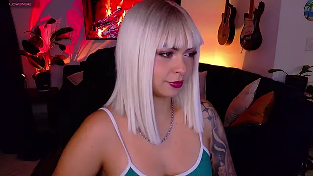 pandorabeker online show from April 7, 2026, 2:01 am