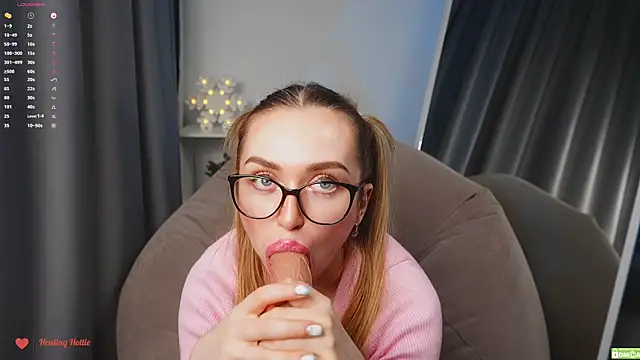 Healing Hottie online show from December 11, 2024, 10:06 pm