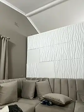 naughtyblackdolie online show from February 7, 2025, 6:24 pm