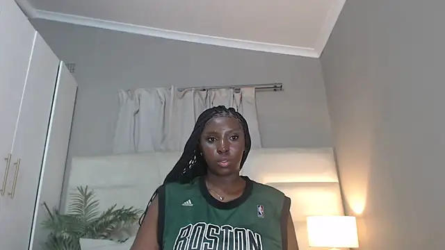 naughtyblackdolie online show from April 18, 2026, 8:09 pm