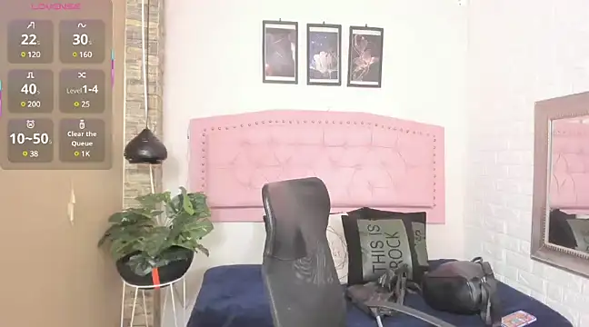 diosagolden online show from March 11, 2025, 9:04 pm