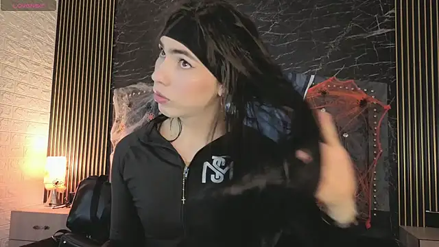 diosagolden online show from October 26, 2025, 9:42 pm