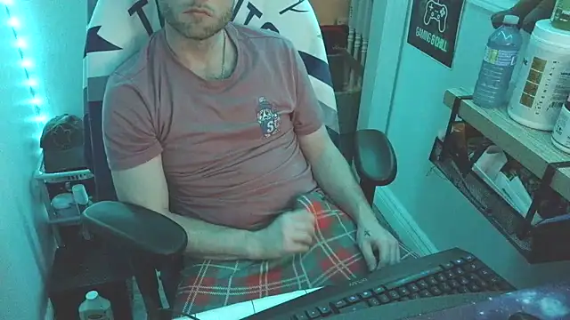 GeneralXMillyX online show from April 20, 2026, 5:43 am