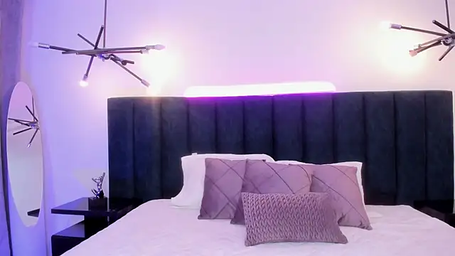 alaia7h online show from April 5, 2026, 7:44 pm