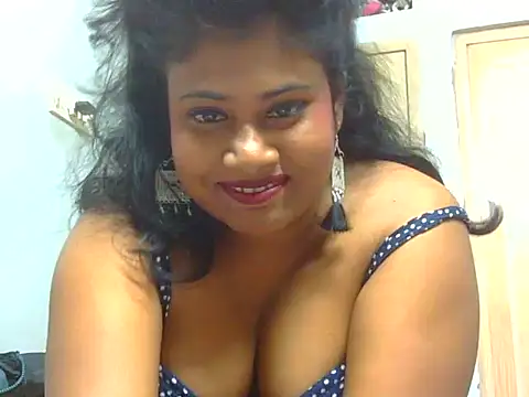 Snapshot of sexy_roma chatting on December 20, 2024, 3:42 pm sexy roma online show from December 20, 2024, 3:42 pm