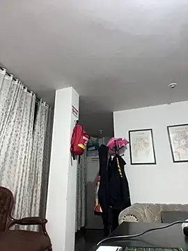 freckled  online show from February 7, 2025, 1:36 am