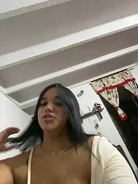 Snapshot of ElaEndez_ chatting on December 25, 2024, 6:52 am ElaEndez  online show from December 25, 2024, 6:52 am