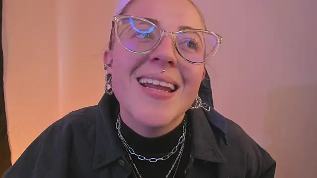 tekila   online show from February 8, 2025, 8:42 pm