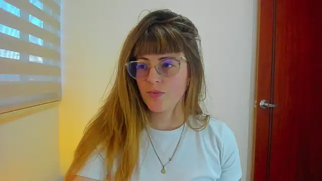 tekila   online show from November 26, 2025, 10:33 pm