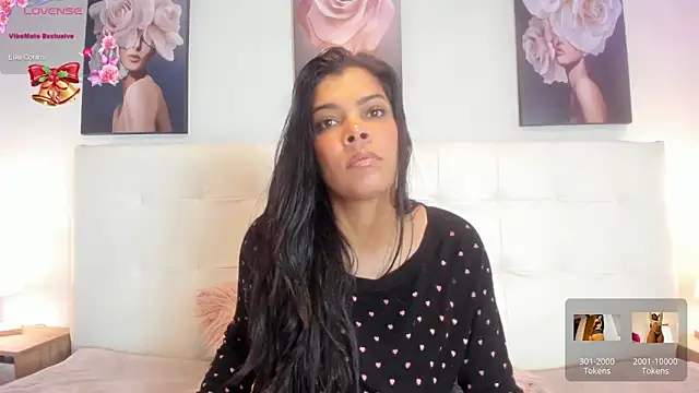 Snapshot of Sweetdreamses_ chatting on December 13, 2024, 12:50 pm Sweetdreamses  online show from December 13, 2024, 12:50 pm