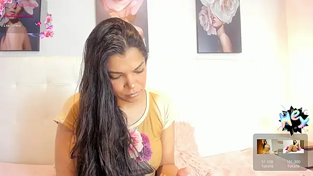 Snapshot of Sweetdreamses_ chatting on January 22, 2025, 12:38 pm Sweetdreamses  online show from January 22, 2025, 12:38 pm