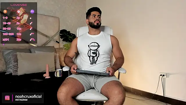 noah crux online show from February 10, 2025, 12:18 pm