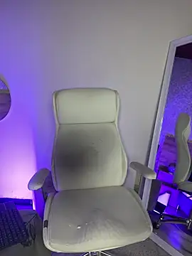 noah crux online show from March 8, 2025, 1:25 pm