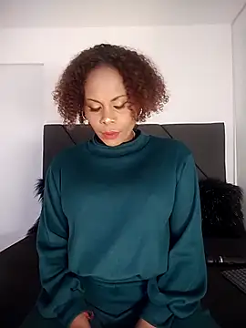 Camille rose  online show from September 10, 2025, 5:46 pm