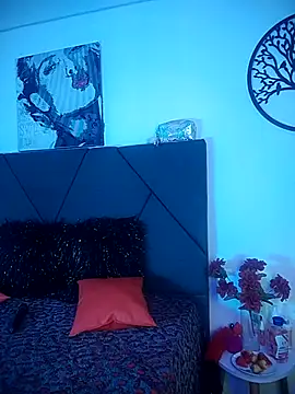 Camille rose  online show from September 19, 2025, 8:31 pm