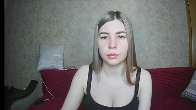 ElllaNuar online show from March 11, 2025, 3:26 am