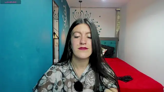 LiaCooper  online show from December 3, 2024, 6:17 pm