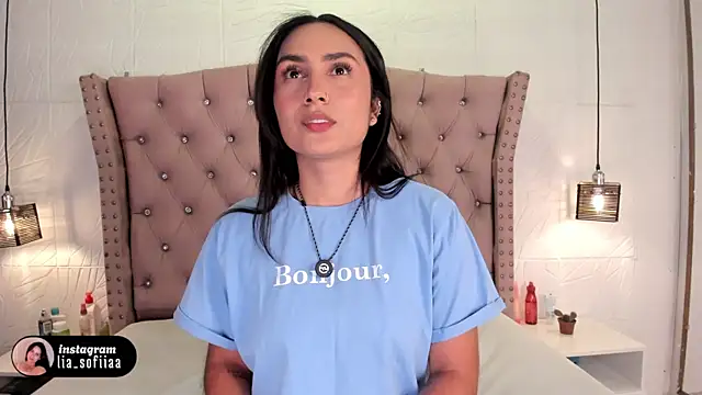 lia sofiia online show from April 13, 2026, 8:53 am