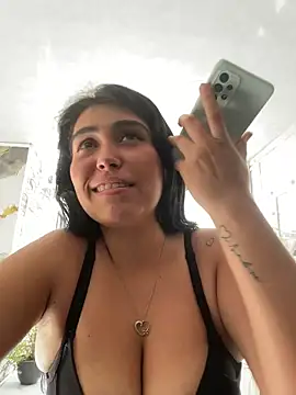 emma  cute   online show from December 13, 2025, 7:53 pm