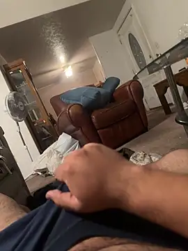 Snapshot of Jayare95 chatting on November 20, 2025, 3:18 am Jayare95 online show from November 20, 2025, 3:18 am