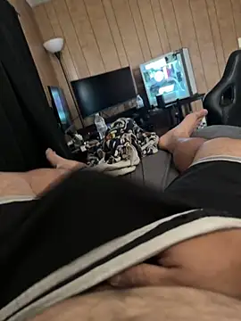 Snapshot of Jayare95 chatting on November 29, 2025, 6:55 pm Jayare95 online show from November 29, 2025, 6:55 pm