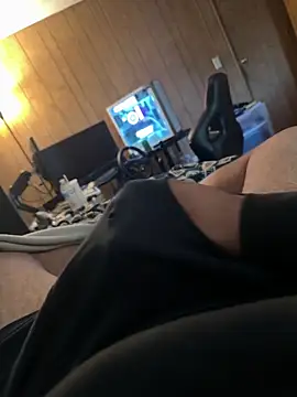 Snapshot of Jayare95 chatting on December 2, 2025, 3:29 pm Jayare95 online show from December 2, 2025, 3:29 pm