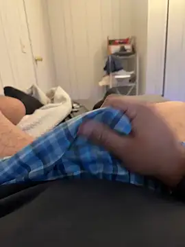 Snapshot of Jayare95 chatting on February 17, 2026, 4:35 pm Jayare95 online show from February 17, 2026, 4:35 pm