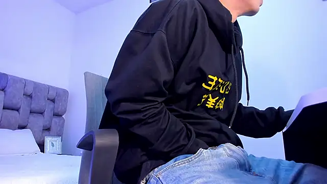 MarcusCollinss  online show from December 13, 2024, 1:12 pm