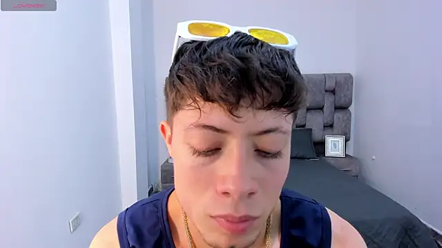 MarcusCollinss  online show from December 20, 2024, 3:21 pm