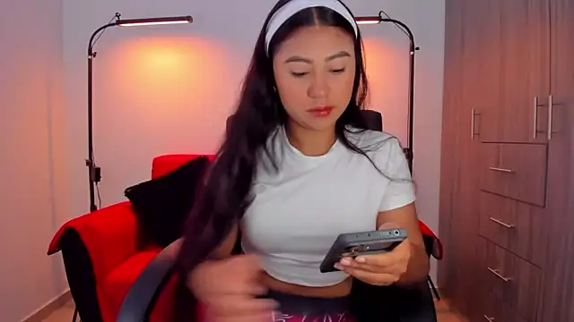 cloy baby   online show from December 2, 2025, 10:53 am