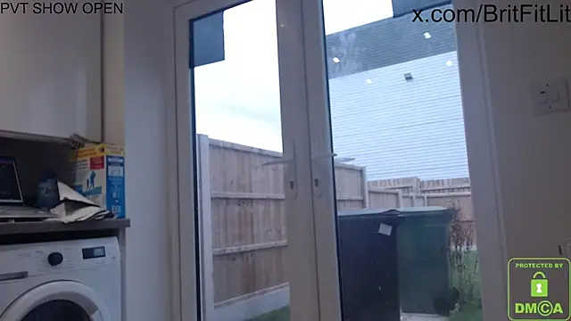 BritishHappyEnding online show from December 31, 2024, 10:15 am