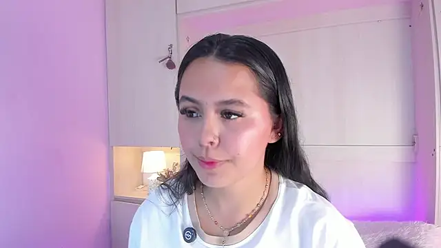 valerymeyerr online show from December 16, 2025, 4:06 am