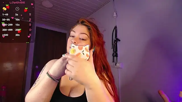 Snapshot of Layna_cold chatting on February 21, 2025, 12:39 pm Layna cold online show from February 21, 2025, 12:39 pm