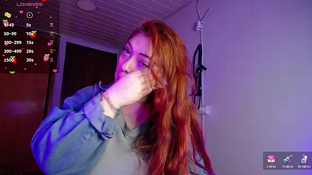 Snapshot of Layna_cold chatting on February 22, 2025, 12:08 pm Layna cold online show from February 22, 2025, 12:08 pm