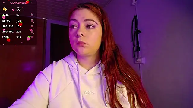 Snapshot of Layna_cold chatting on February 27, 2025, 12:45 pm Layna cold online show from February 27, 2025, 12:45 pm