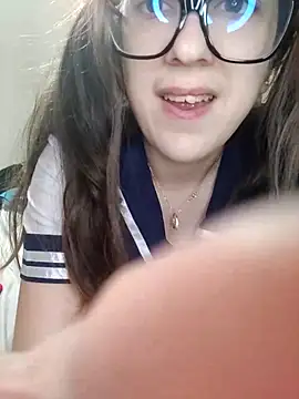 Miachan LaGattinaVogliosa online show from January 6, 2026, 1:04 pm