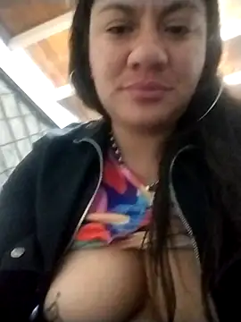 Snapshot of TattySQUIRT chatting on October 15, 2025, 5:51 am TattySQUIRT online show from October 15, 2025, 5:51 am