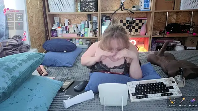 MiniNatalie online show from March 5, 2026, 7:04 am