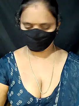 vintage-vibs online show from March 3, 2025, 4:03 am