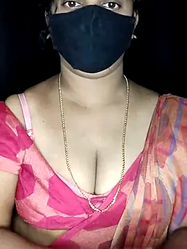 vintage-vibs online show from October 28, 2025, 5:44 am