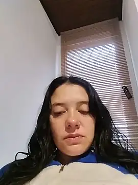 Isabella 21x online show from June 8, 2026, 11:43 am