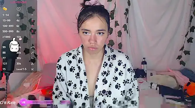 sophie north online show from February 8, 2025, 5:18 pm