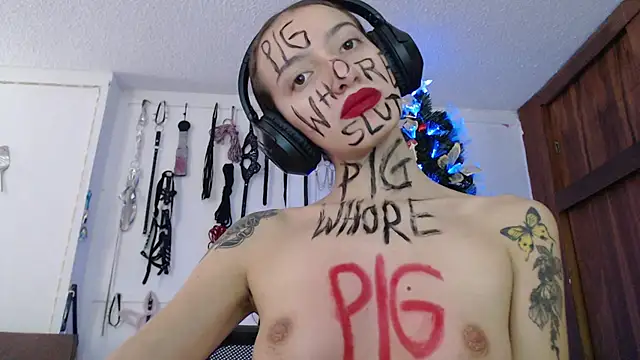 Eloise-brown online show from December 9, 2024, 8:54 pm