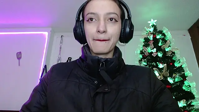 Eloise-brown online show from December 18, 2024, 12:54 am