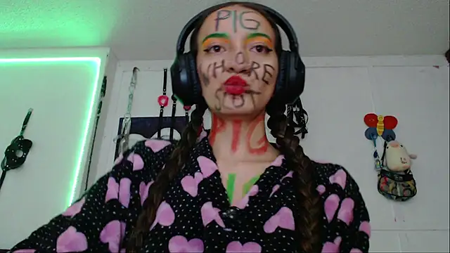 Eloise-brown online show from January 22, 2025, 4:23 am