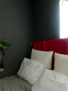 Miss Moriah online show from November 20, 2025, 1:22 pm